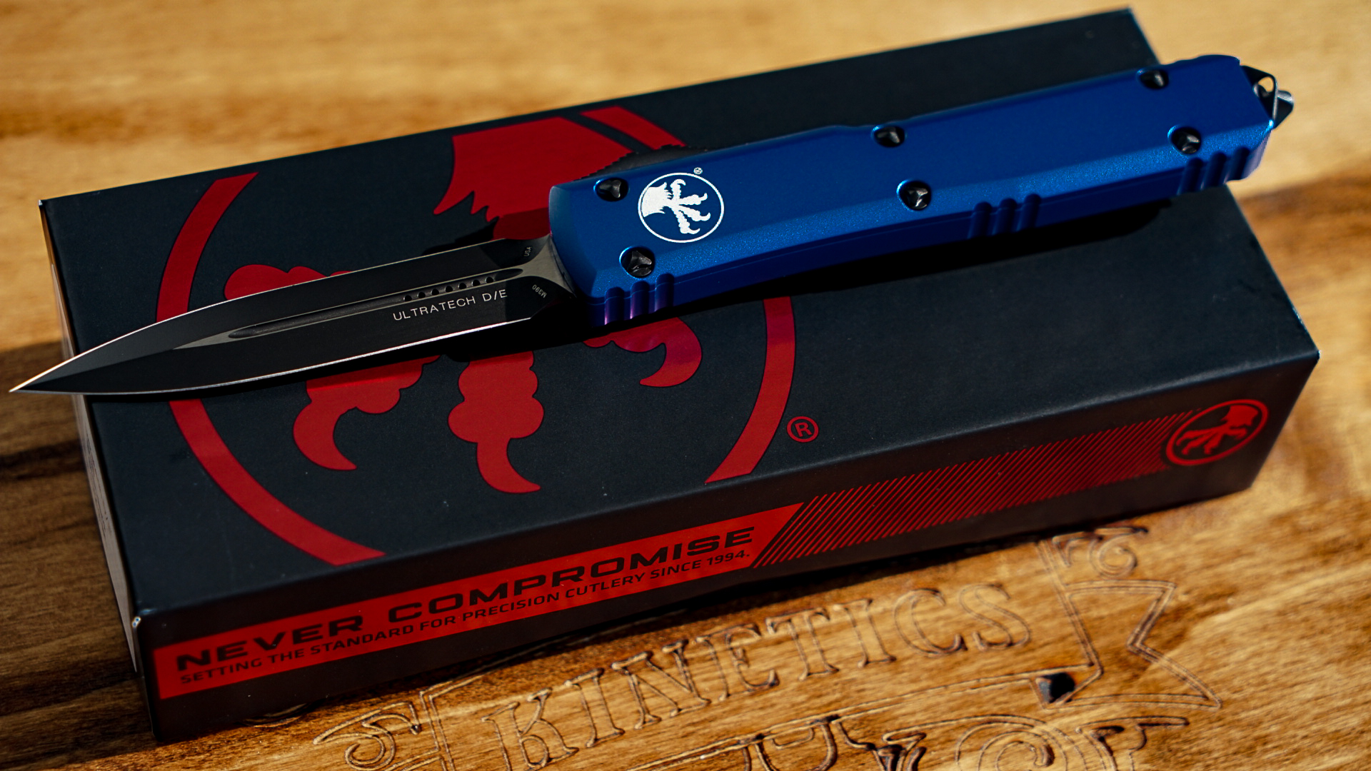 Microtech Ultratech (double edge, blue, standard).2