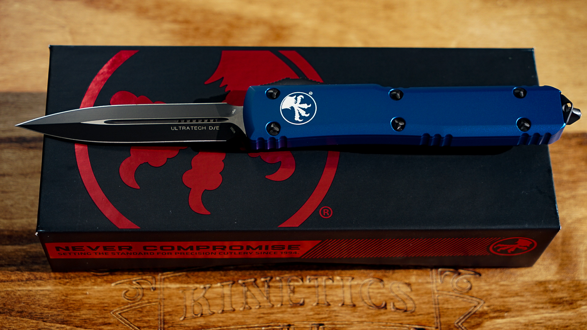 Microtech Ultratech (double edge, blue, standard)